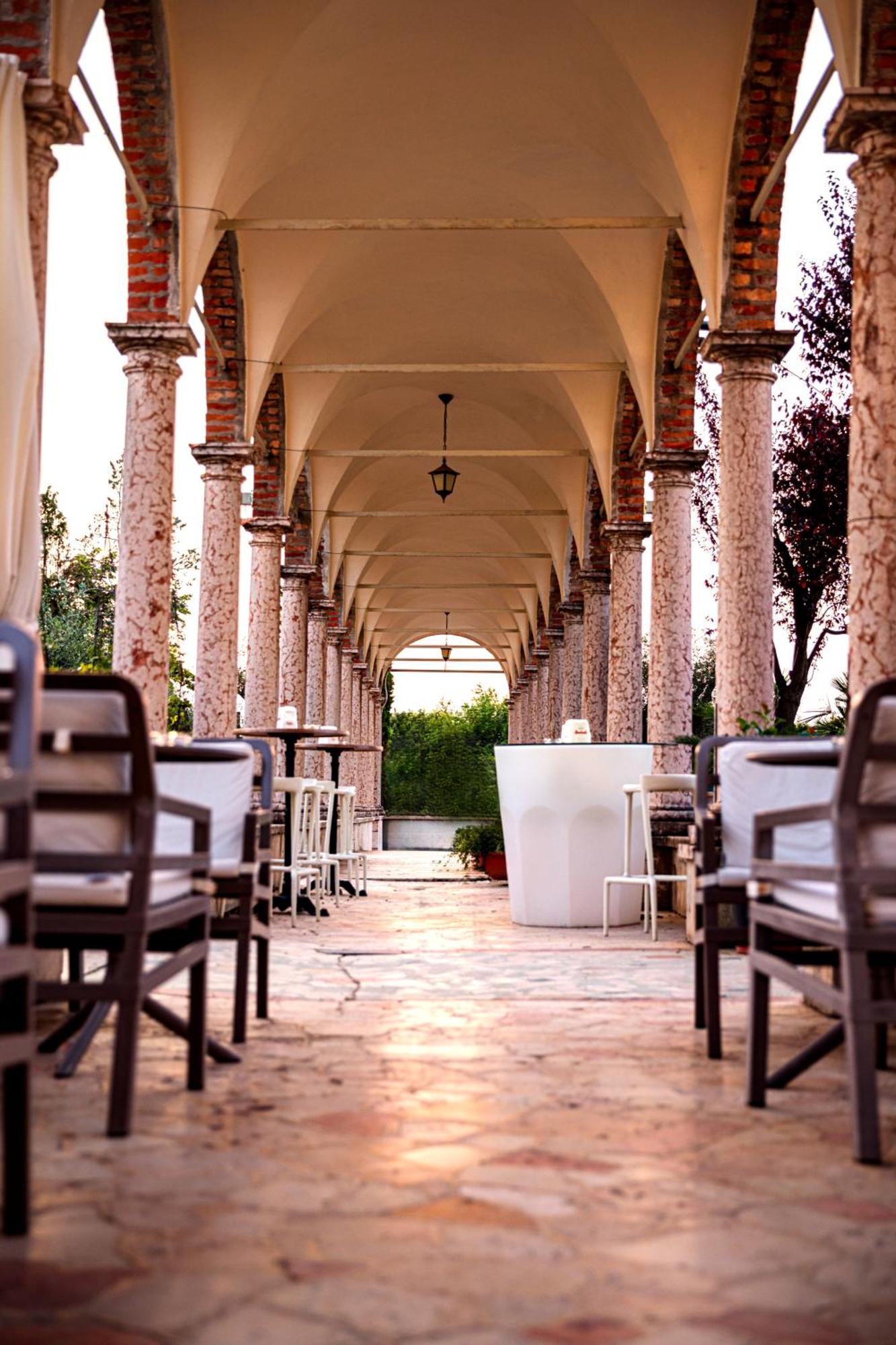 Locanda Al Santuario Peschiera del Garda Bagian luar foto